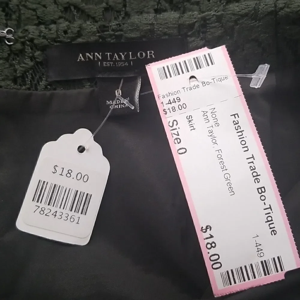 Ann Taylor green lace skirt